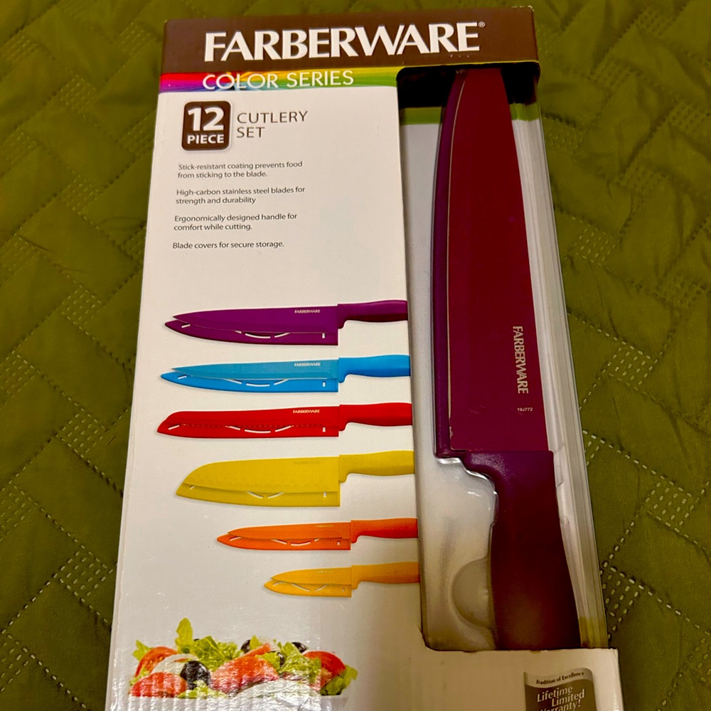 Farberware 12-Piece Non-Stick Resin, Dishwasher-Safe Kitchen Knife Set